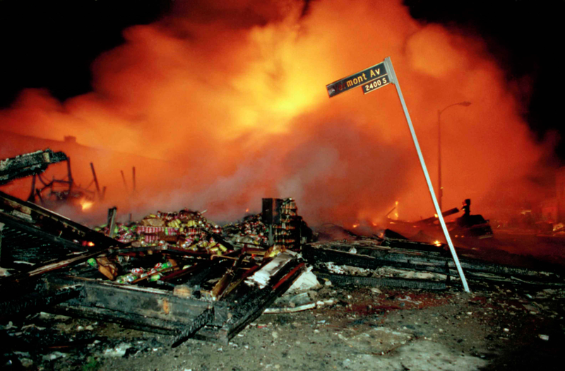 Illustration for article titled LA riots, el día que la ciudad de Los Ángeles se convirtió en la versión real y más salvaje de un GTA